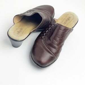 SOFTSPOTS Brown Soft Leather Lace Detail Slip On Mules, Size 9.5W